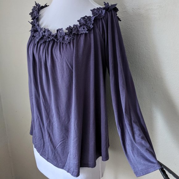 Grape Lilac Purple Top Floral Lace Collar - Picture 3 of 9